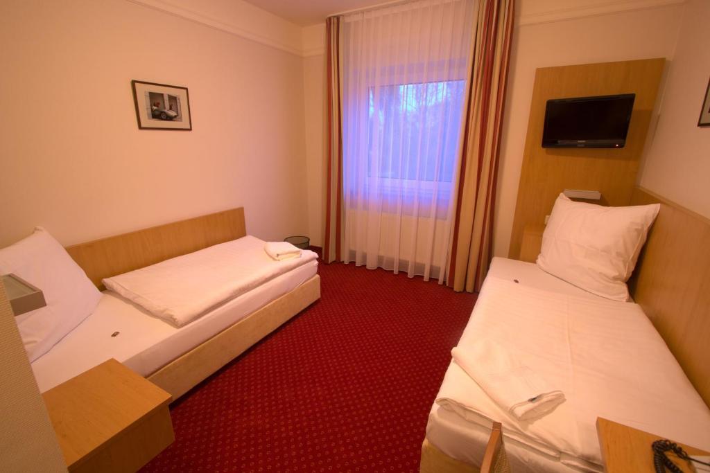 Hotel Jacobsberg Oschersleben Szoba fotó