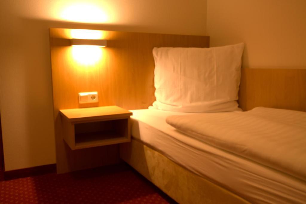 Hotel Jacobsberg Oschersleben Szoba fotó