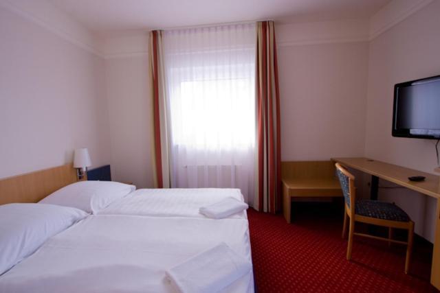Hotel Jacobsberg Oschersleben Kültér fotó